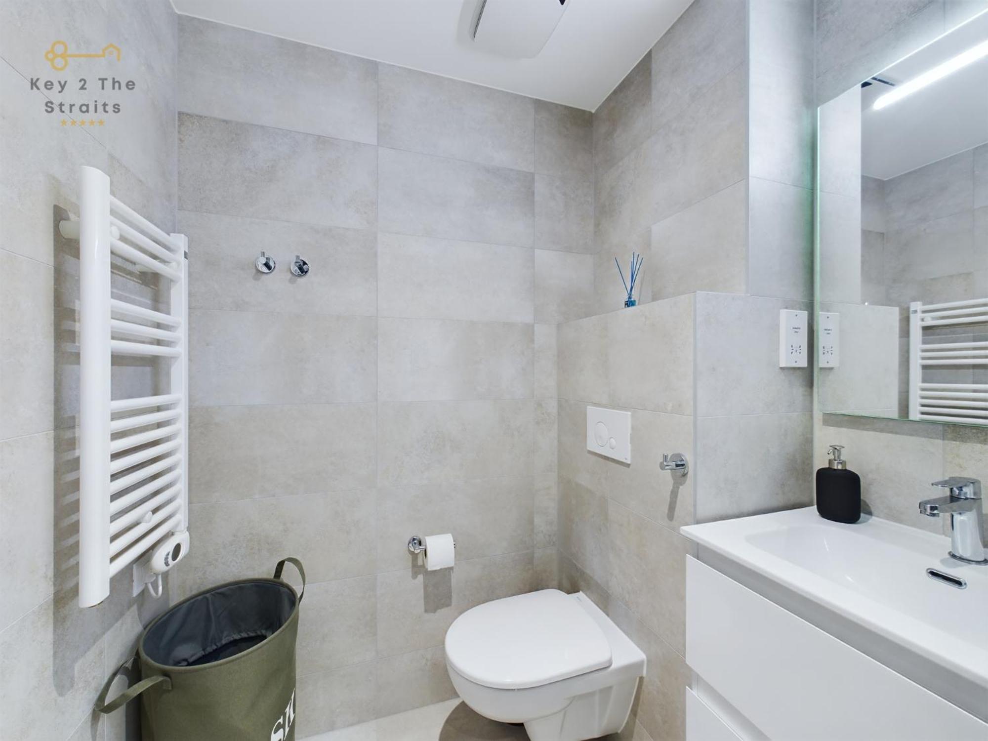 Luxury Sunrise Beach And Oceanview Room With Balcony Gibraltar Bagian luar foto